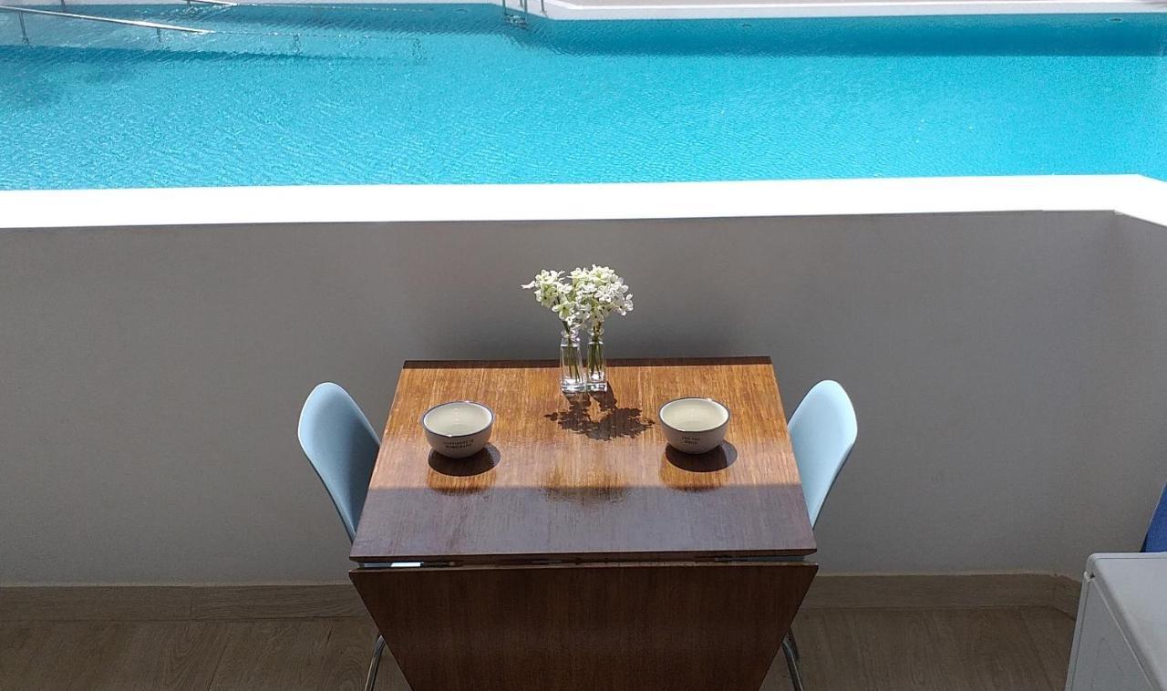 بلايا ذي لاس أميريكاس Spotless South Facing Apartment With Pool View And Wifi Heart Of Las Americas المظهر الخارجي الصورة